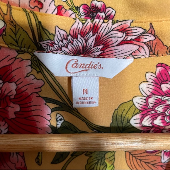 Candies lightweight floral button down blouse - Picture 7 of 8